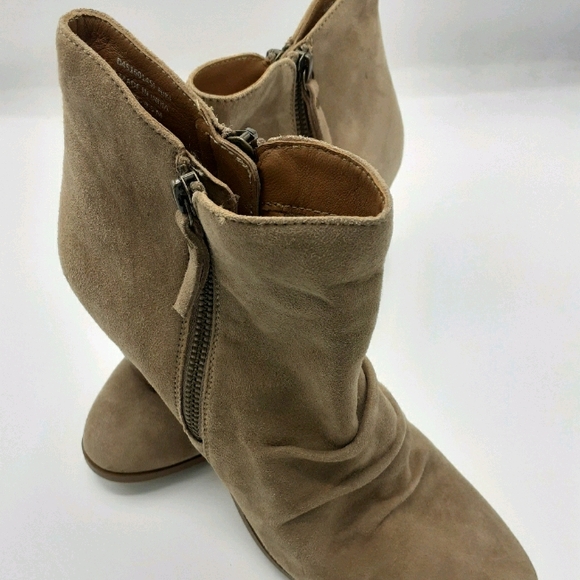 MIA Boots - Picture 3 of 4